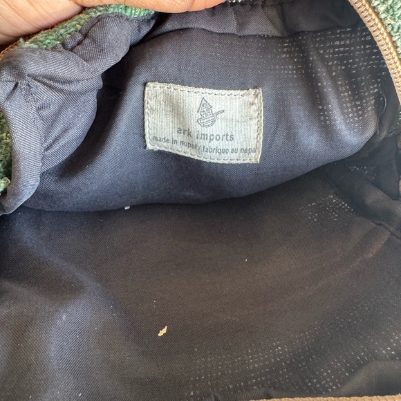 Ark imports Green hemp Crossbody Bag for Men - Picture 3 of 3